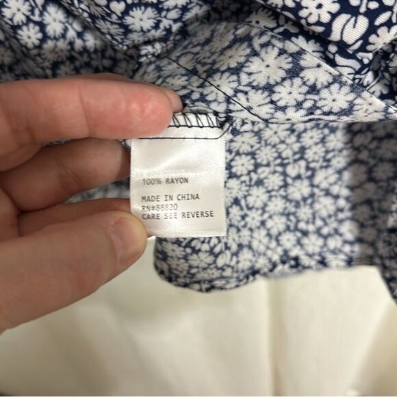 Cynthia Rowley 3X Navy White Ditsy Floral V-Neck Button Front Tunic - Picture 12 of 14